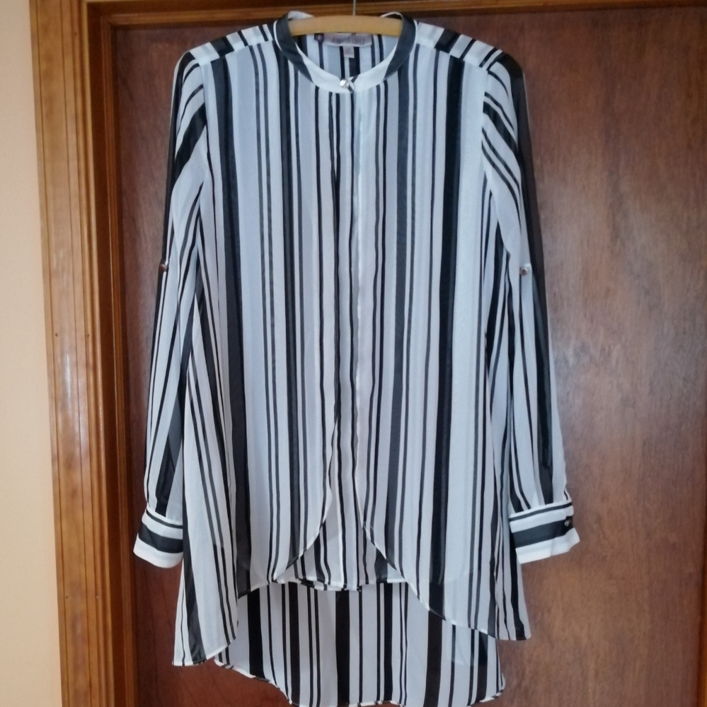 Black and White Button Down Blouse - Picture 1 of 4